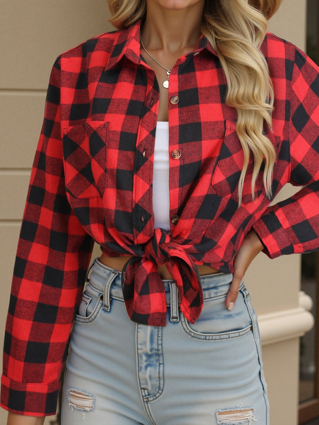 Buffalo check women's shirt, relaxed fit, long sleeve, a must-have for fall & winter fashion.
