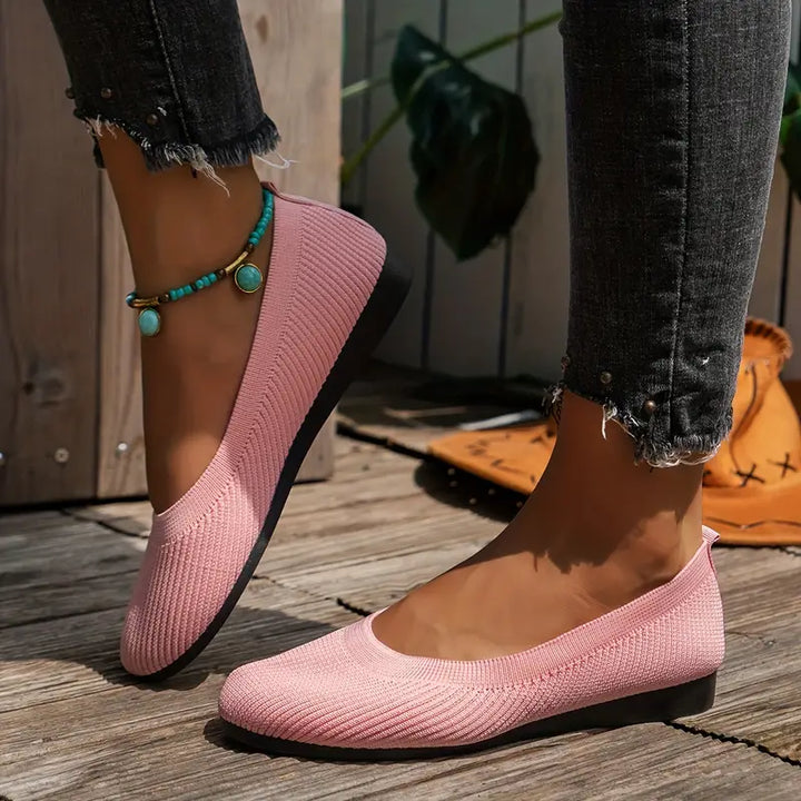 Elegant women's casual slip-on sandals, non-slip & perfect for everyday walking.