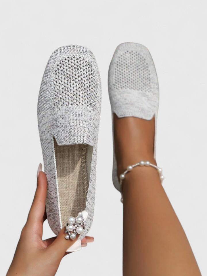 Women's supportive walking sneakers with advanced cushioning, providing all-day foot comfort.