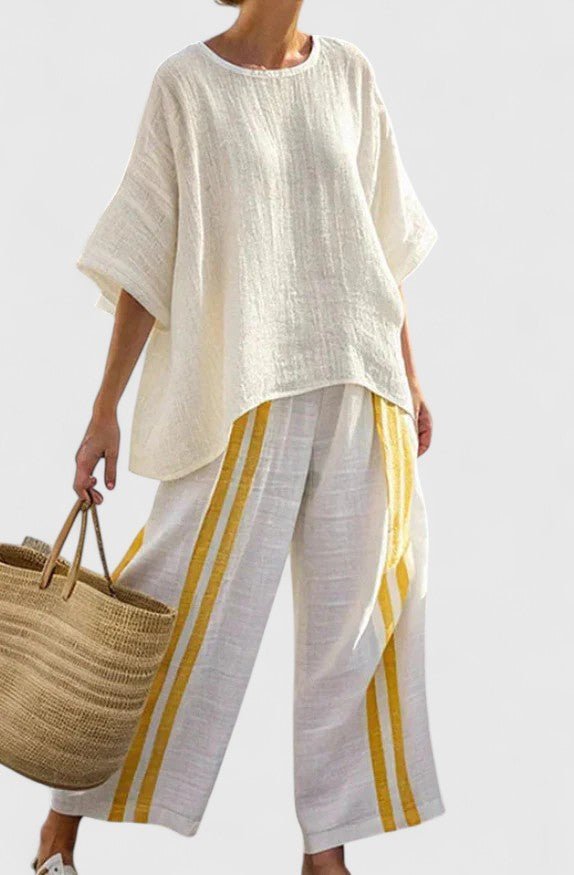Women's wide-leg two-piece set, oversized & comfortable. Versatile for relaxed everyday wear or vacation outfits.