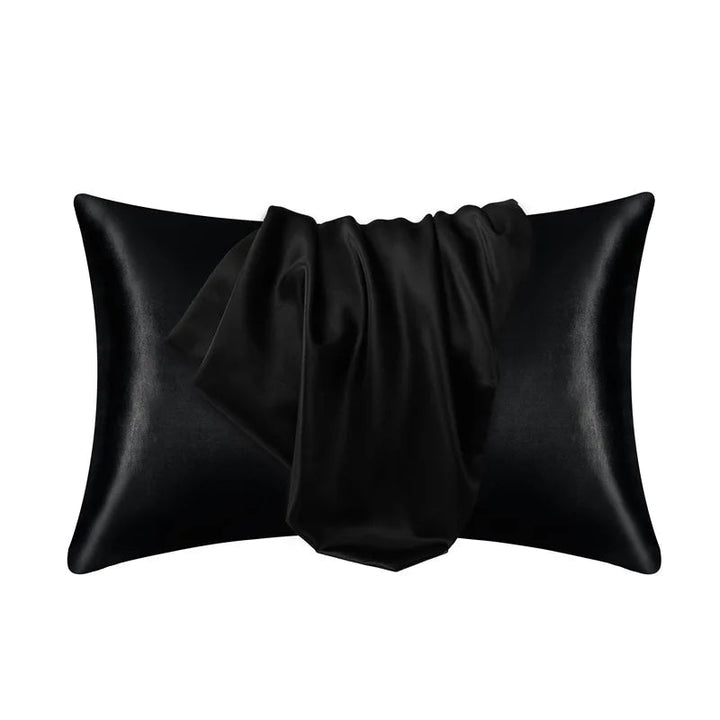 Hypoallergenic mulberry silk pillowcase, ideal for sensitive skin. Promotes healthy hair.