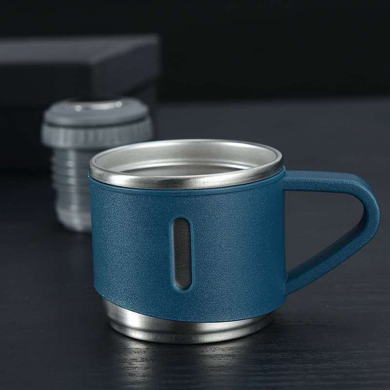 A stylish and practical 12-hour insulated thermos flask for daily use.