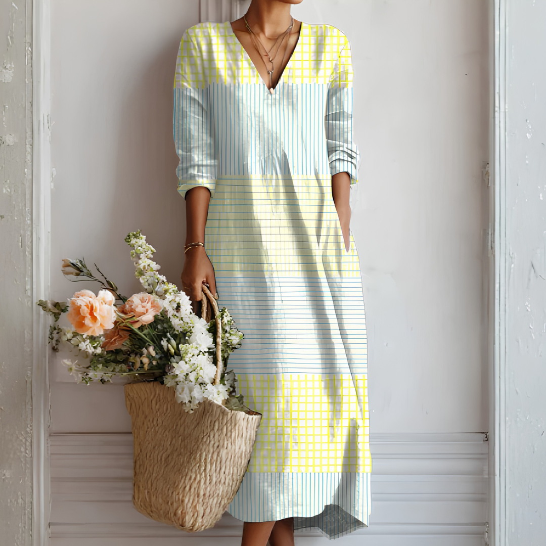 Women's long sleeve elegant dress, combining versatile comfort with a relaxed fit for timeless, everyday fashion.