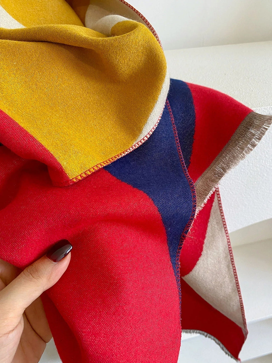 Premium women's cashmere scarf, soft, warm, and elegant reversible wrap for winter comfort.