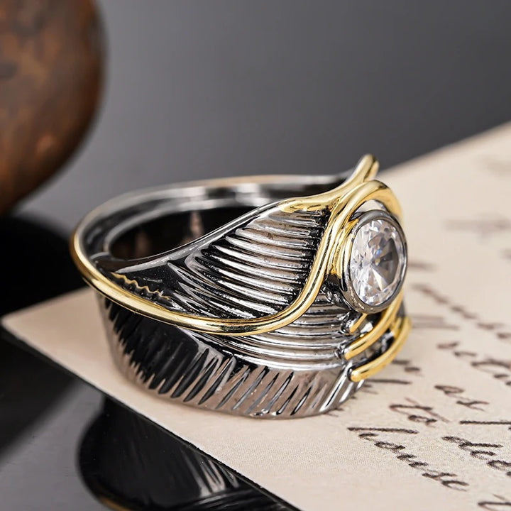 Retro Dark Silver Zirconia Ring