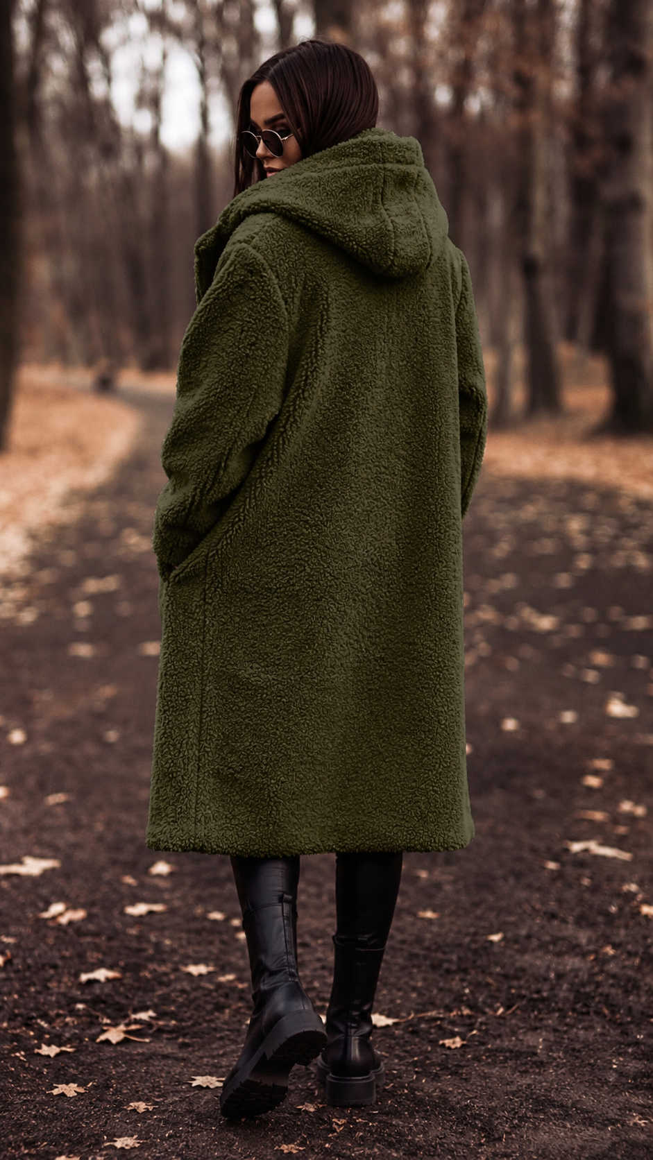 Warm knee-length women's coat, elegant outerwear for versatile winter styling.
