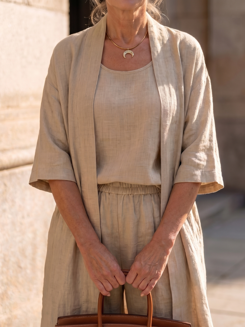 Detail of the relaxed wide-leg pants from the women's three-piece comfortable loungewear set.
