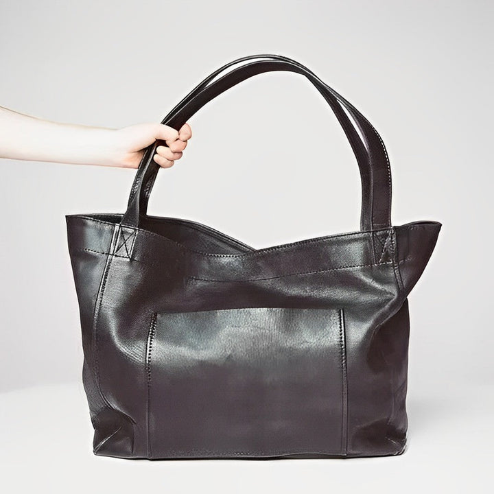Genuine leather vintage women's shoulder bag, a chic & durable crossbody accessory for modern everyday style.