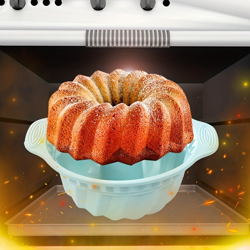 Flexible silicone cake pan from the baking set for easy non-stick cake creation, durable and simple to clean.