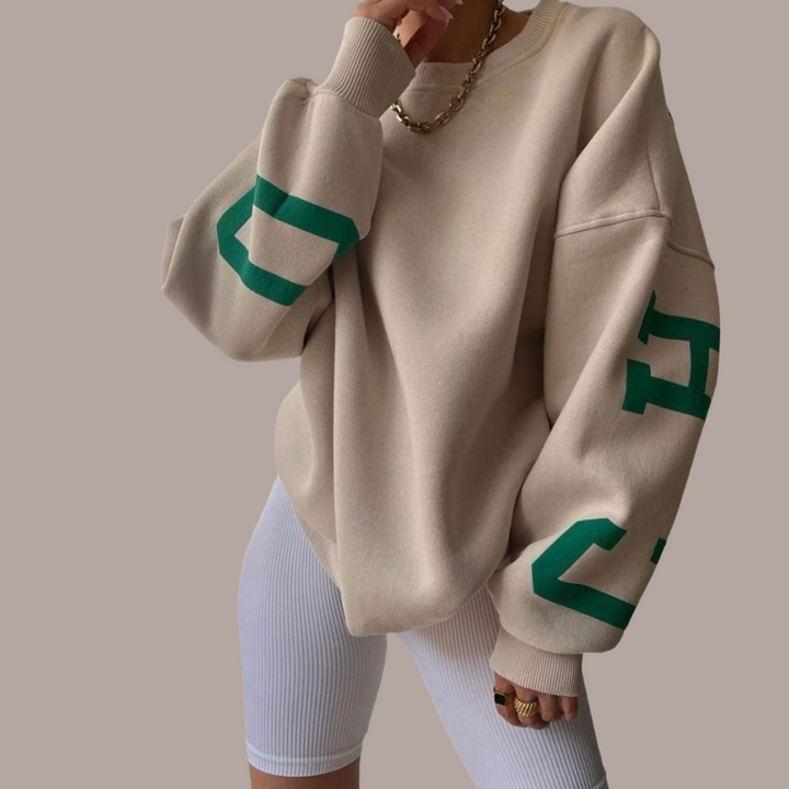 Everyday essential women's sweatshirt, relaxed fit, cozy & fashionable.
