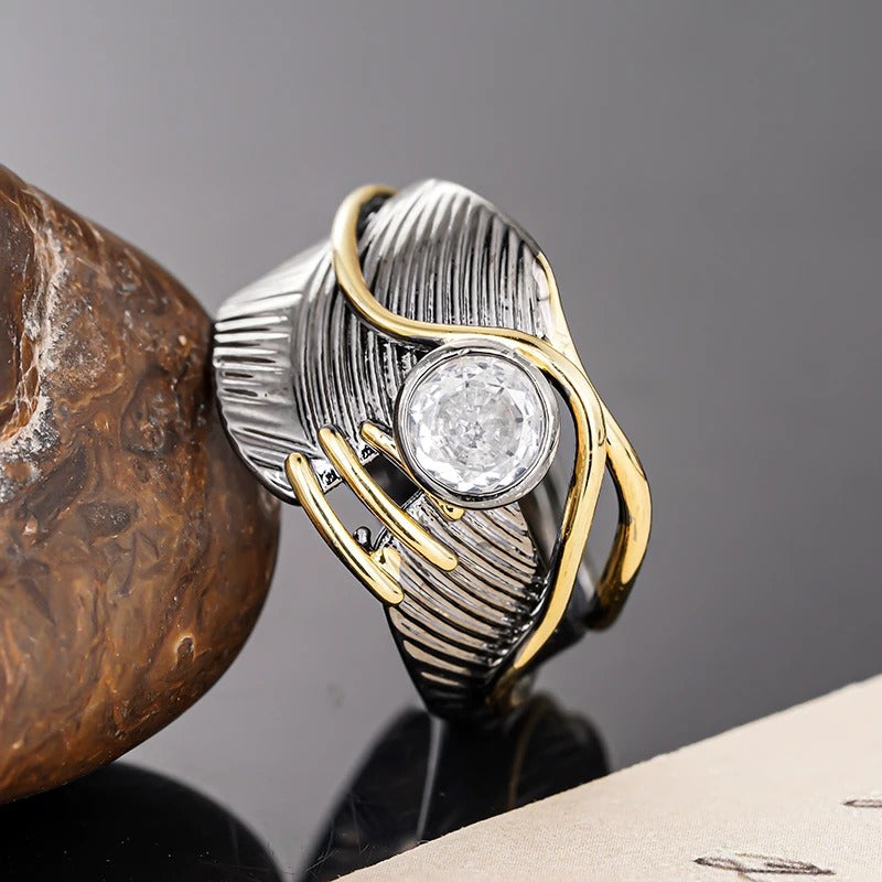 Retro Dark Silver Zirconia Ring