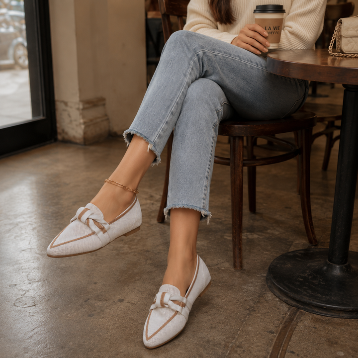 Casual orthopedic loafers for women, featuring advanced arch support technology.