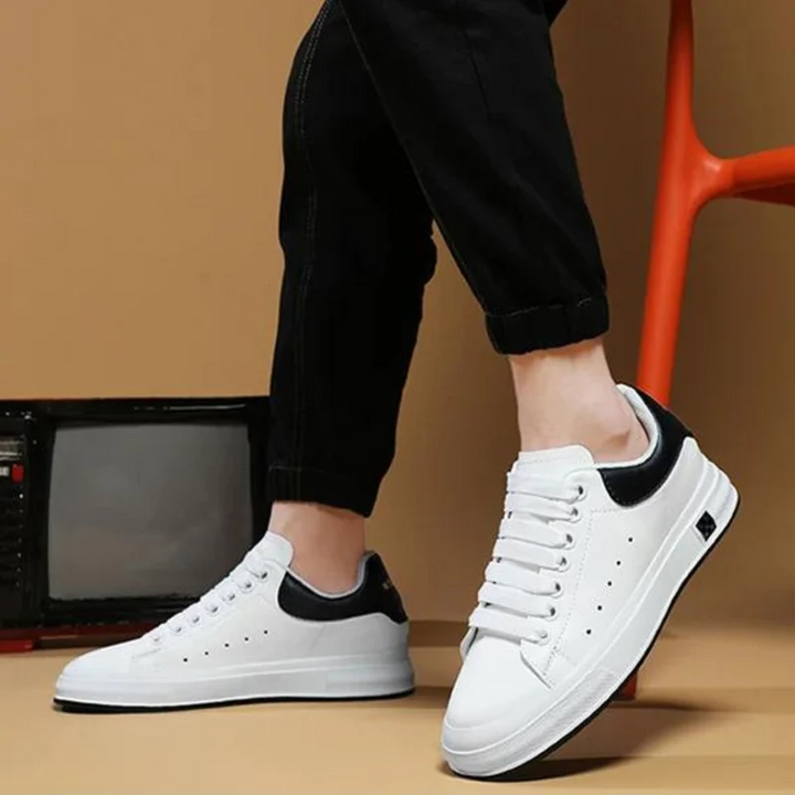 Comfortable men's height increasing casual shoes, blending classic design with an invisible lift for daily wear.