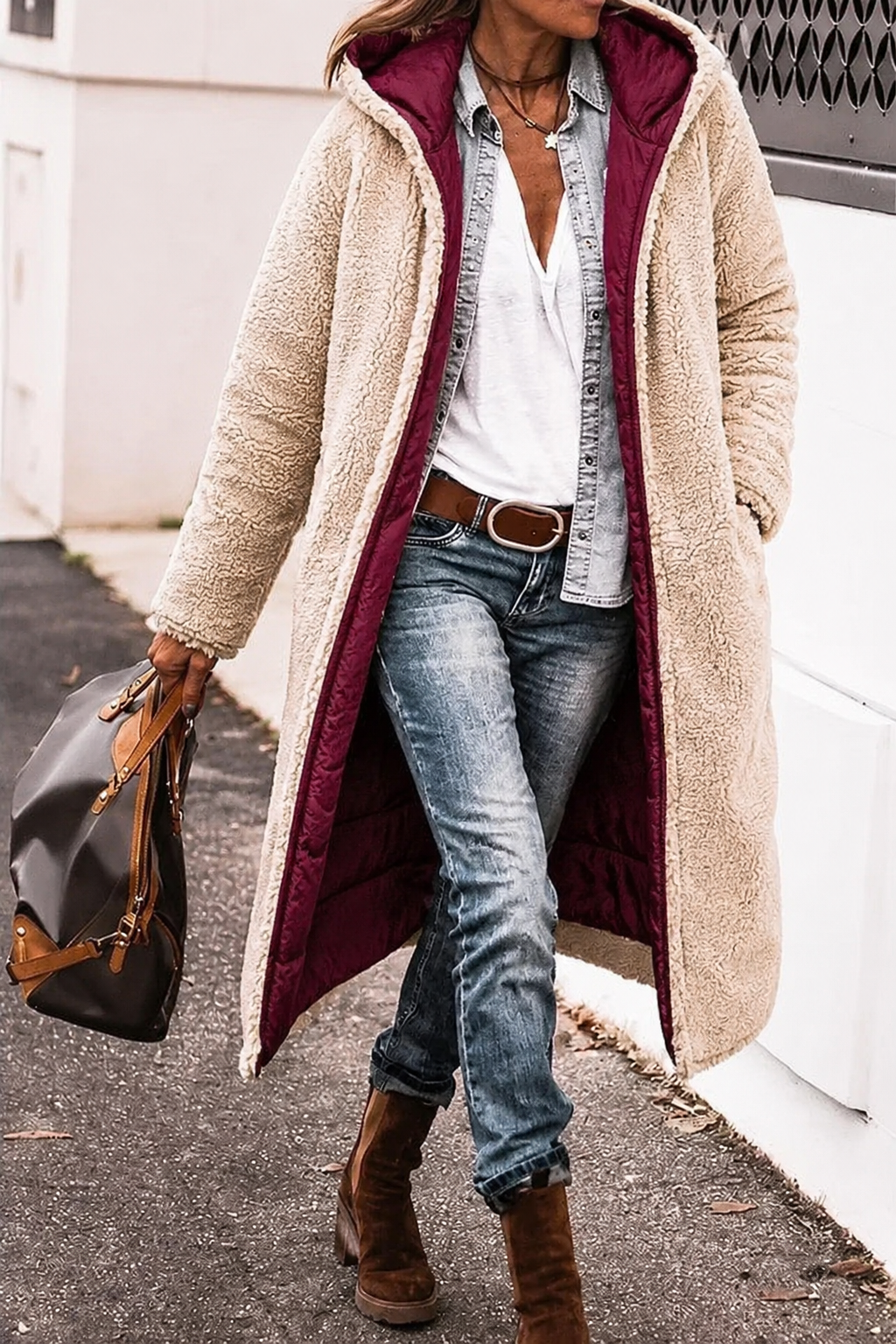 Cozy women's reversible jacket, perfect for cold weather and chic everyday fashion.