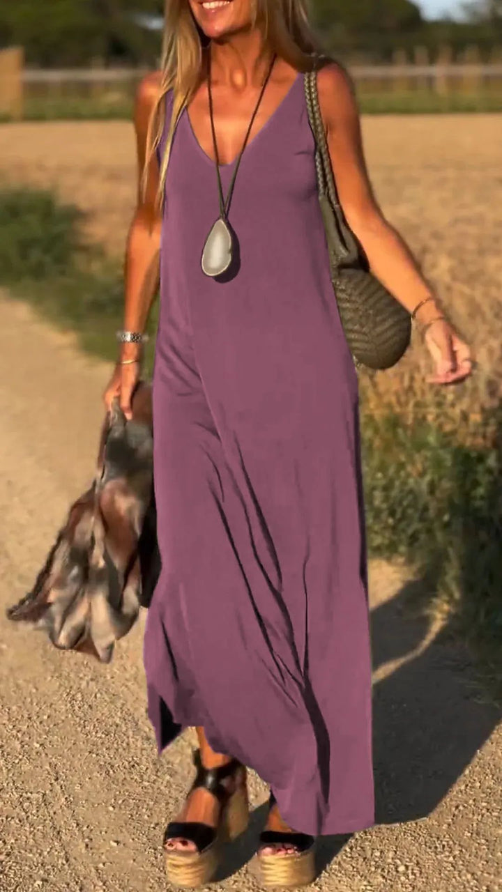 Chic women's summer maxi dress, sleeveless design with a wide waist for a flattering fit.
