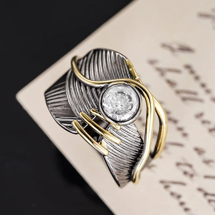 Retro Dark Silver Zirconia Ring