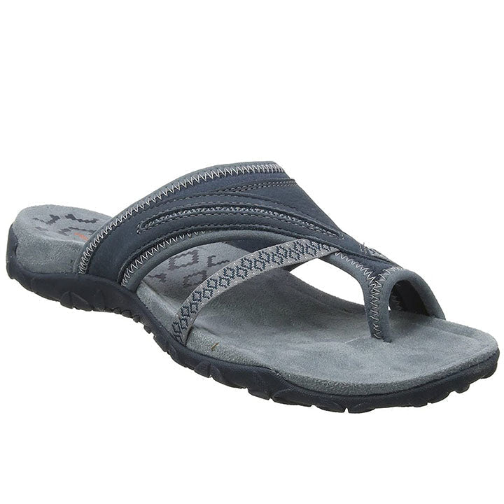 Fashionable women's orthopedic sandals, ideal for summer, offering arch support and pain relief.