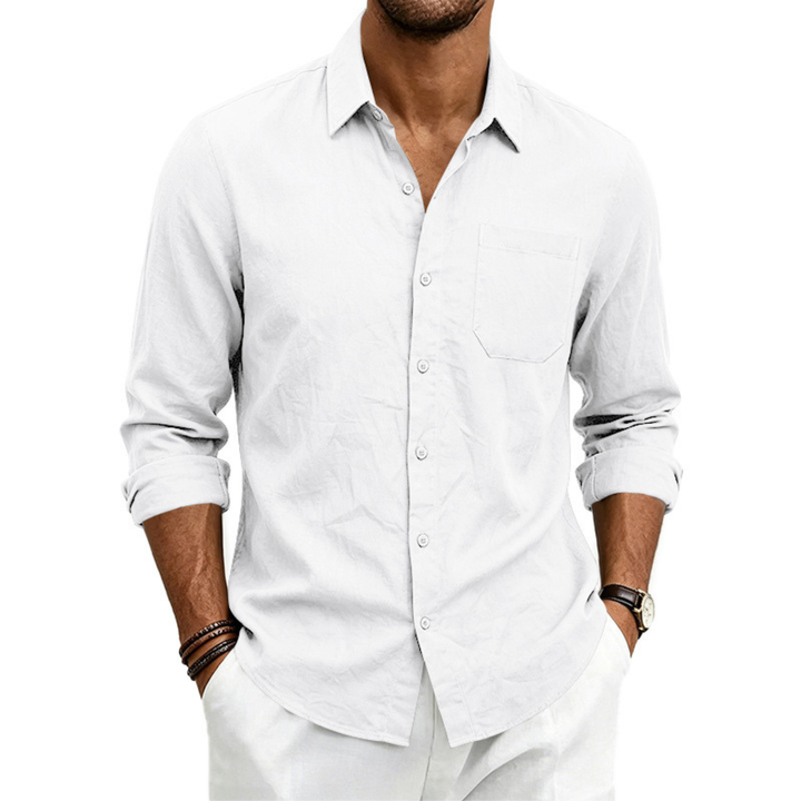 Easy-going men's long-sleeve casual shirt with lapel, a loose-fit top for comfortable travel wear.
