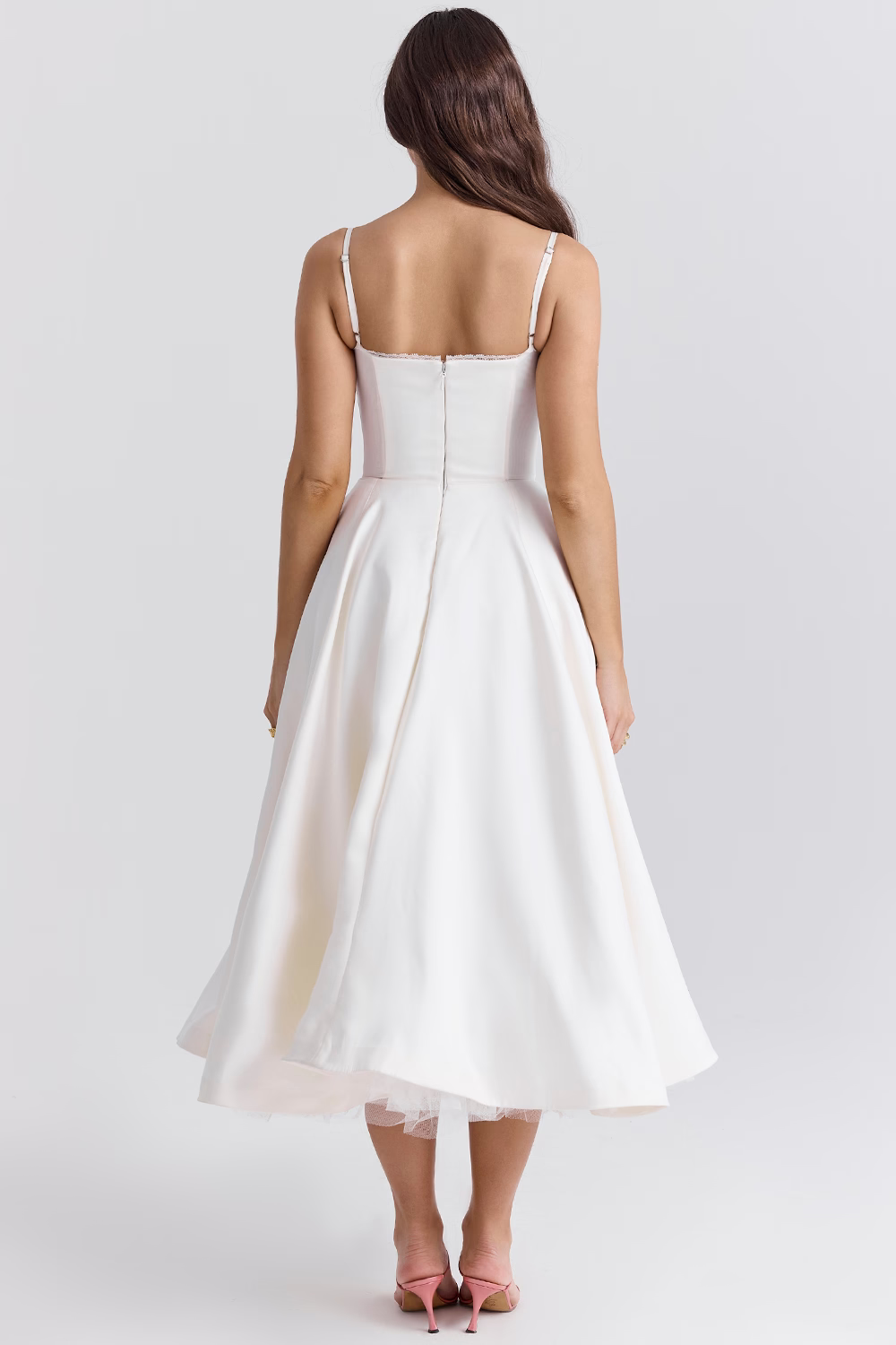 Glamorous women's date night midi dress, an elegant choice for special evenings.
