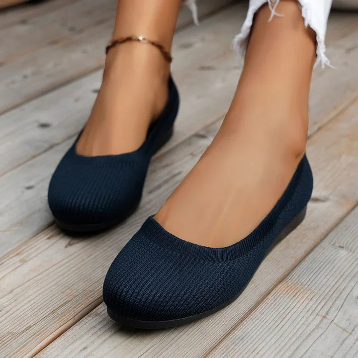 Wide feet friendly women's orthopedic shoes, breathable and anti-slip for walking comfort.
