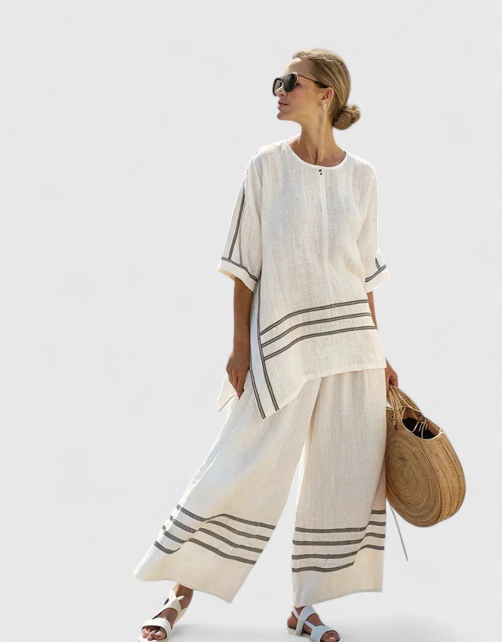 Women's Effortless Oversized Two-Piece Set, wide-leg pants & comfy top. Perfect for a stylish relaxed fit.