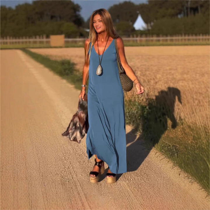 Stylish women's long summer dress with sleeveless design & wide waist. Perfect for hot days.