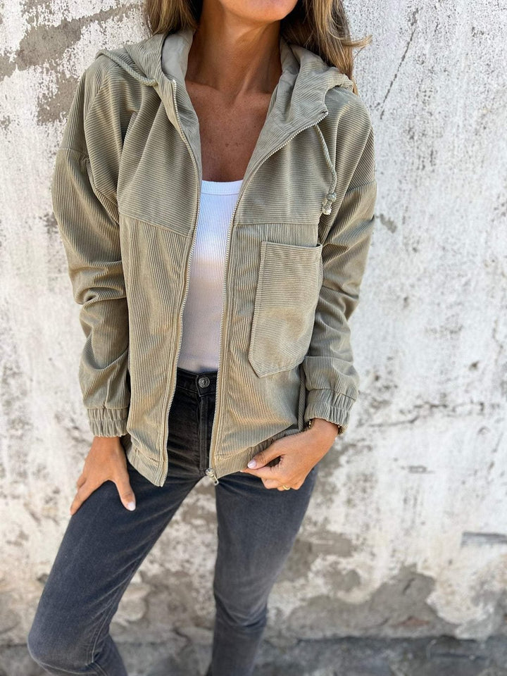 Stylish women's hooded jacket, comfortable loose-fit long sleeve outerwear for autumn & spring everyday wear.