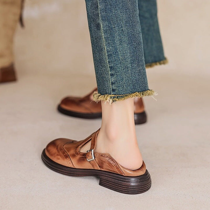Comfortable women's vintage strap loafers, a chic and classic flat shoe perfect for everyday style.