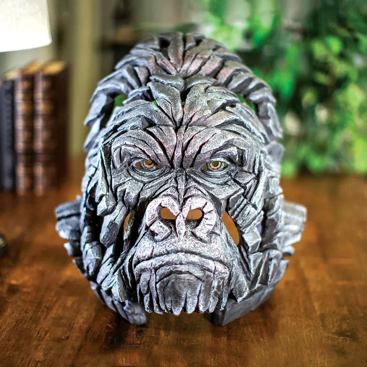 Lifelike resin animal sculpture figurine, elegant wildlife home decor art. A perfect animal lover gift.