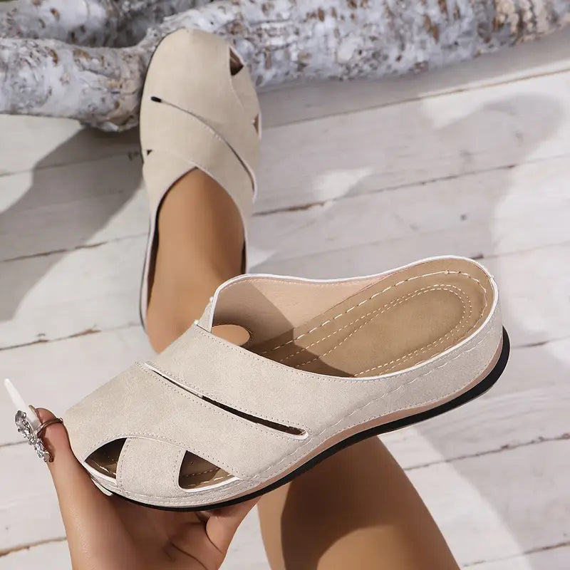 Breathable Round Toe Sandals