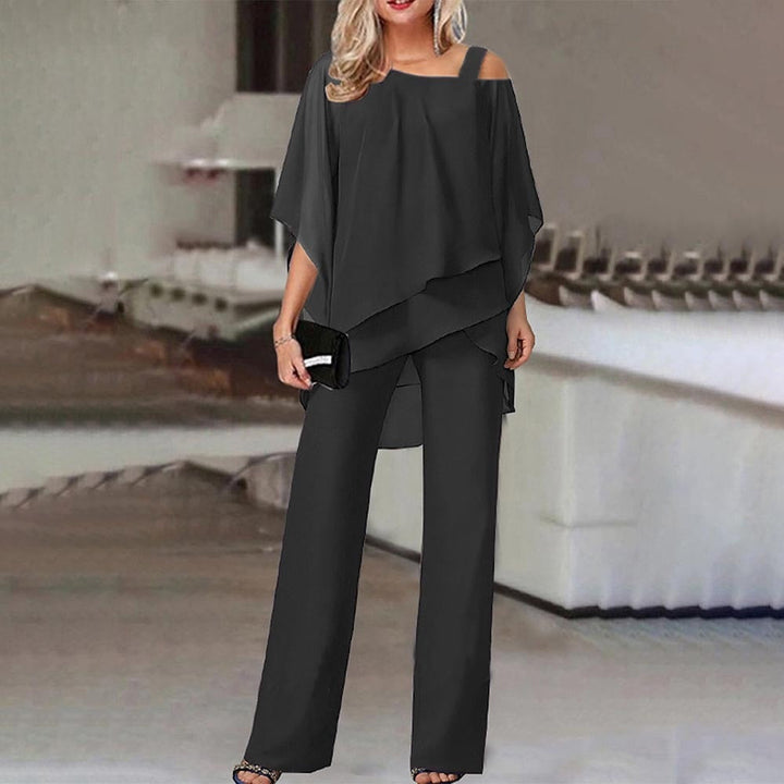Versatile women's matching set featuring a stylish cold-shoulder top and coordinated bottoms for summer.