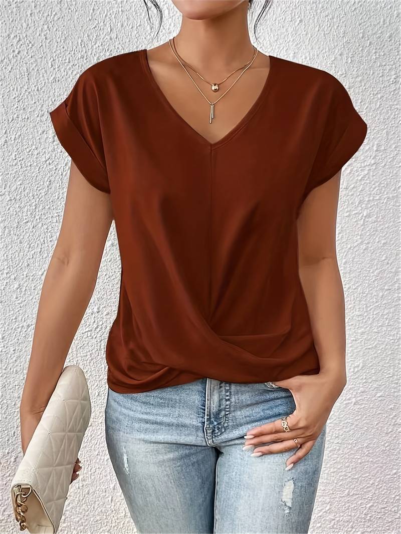 Effortless women's relaxed fit short-sleeve t-shirt, an essential wardrobe staple for casual everyday comfort.
