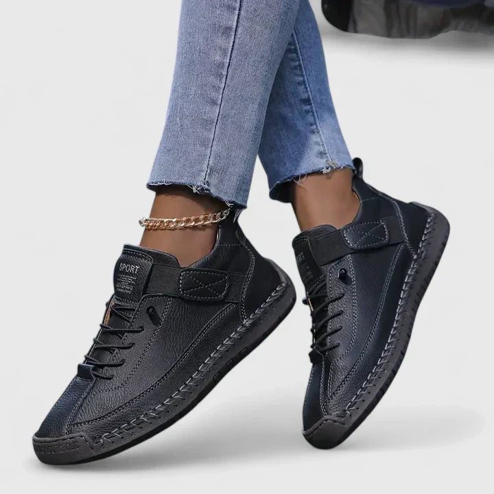 Supportive women's sneakers for all-day comfort, ideal for walking & daily casual wear.