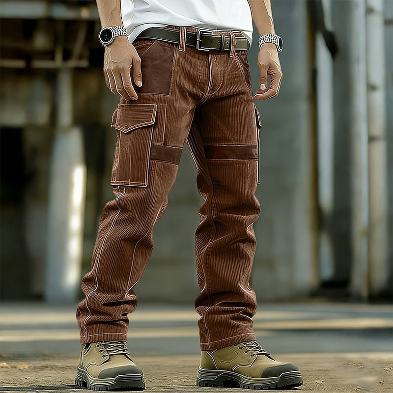 Functional men's relaxed fit cargo pants, utility trousers for casual & outdoor style.