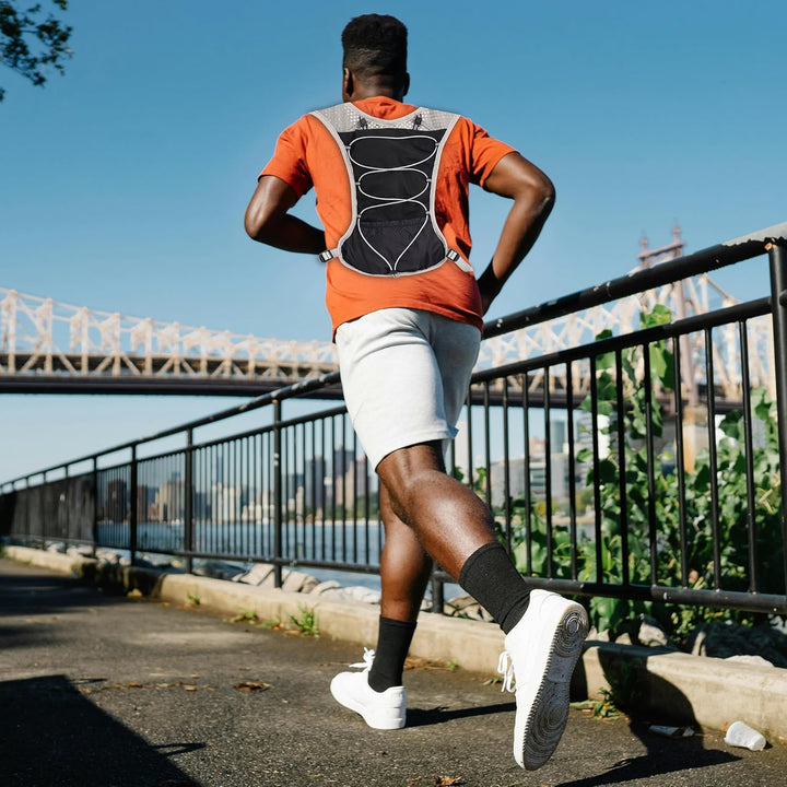 Unisex Dravien hydration running vest, 2L water bladder, ultra-light design for superior comfort.