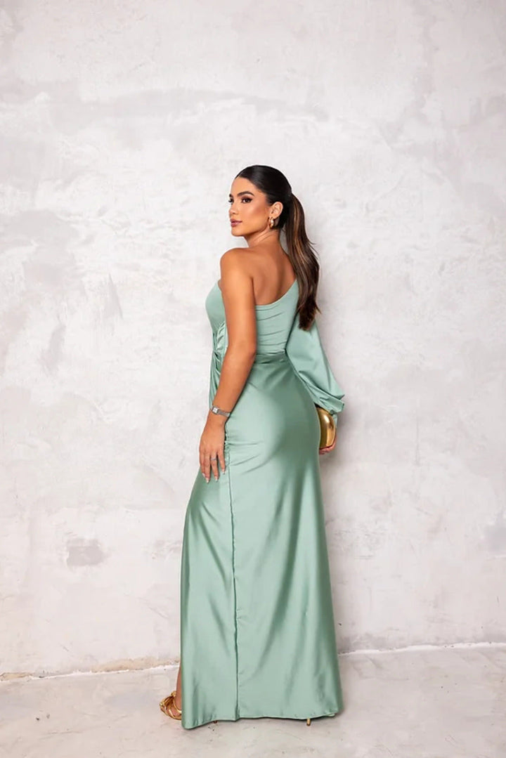 Clara Elegant Maxi Dress