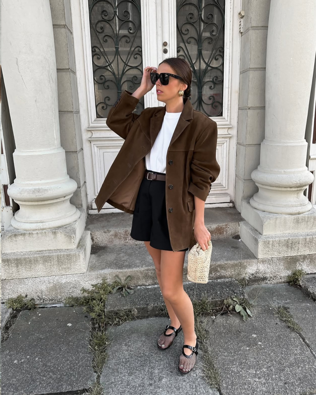 Banbury women's layering blazer. A sophisticated and versatile outerwear jacket for elegant casual or formal wear.