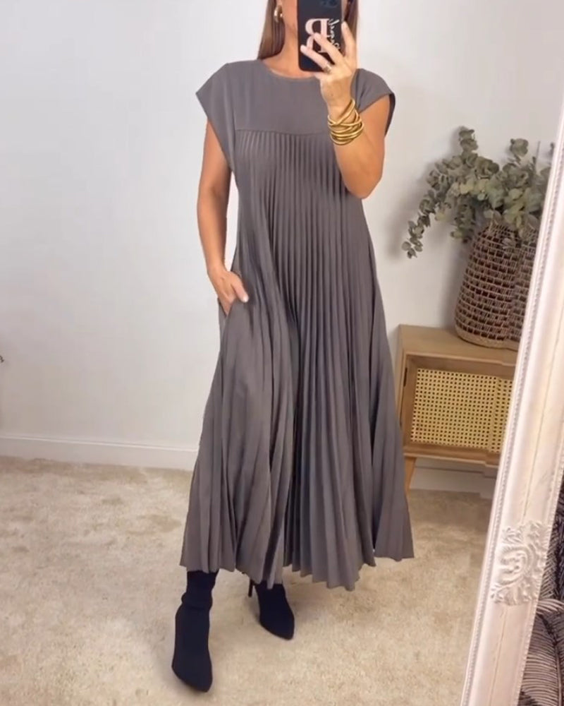 Women's Pleated Maxi Dress