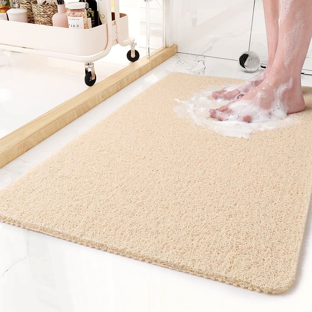 Efficient drainage non-slip shower mat ensures quick drying & prevents water buildup, essential for safety.