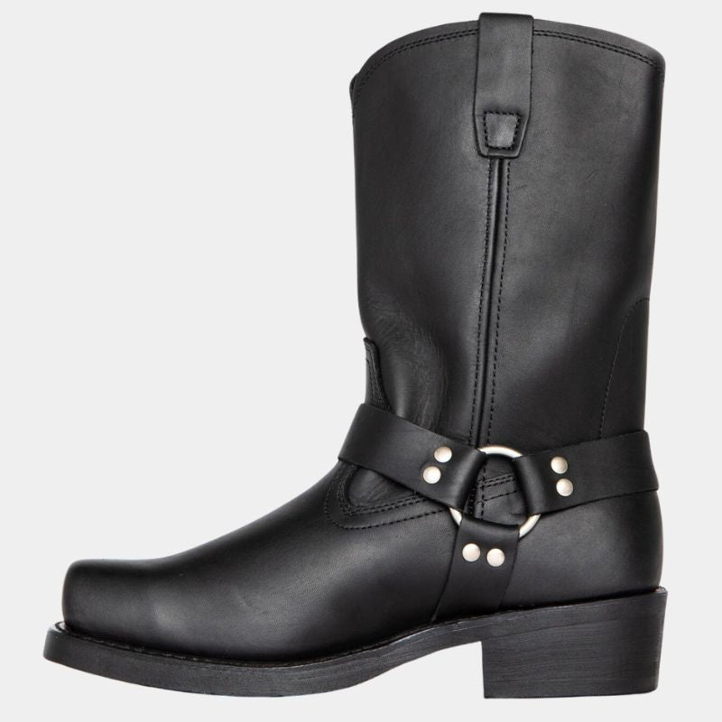 Classic women's western cowboy boots with vintage detailing, offering timeless fashion and durability.