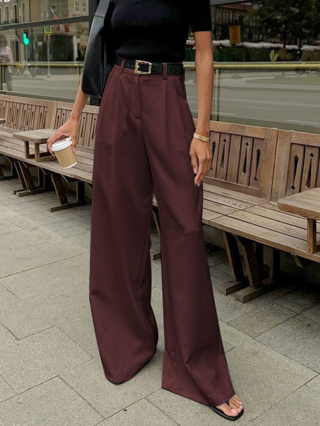 Comfortable high-waist wide-leg trousers, women's fashion for a chic, smart casual look.