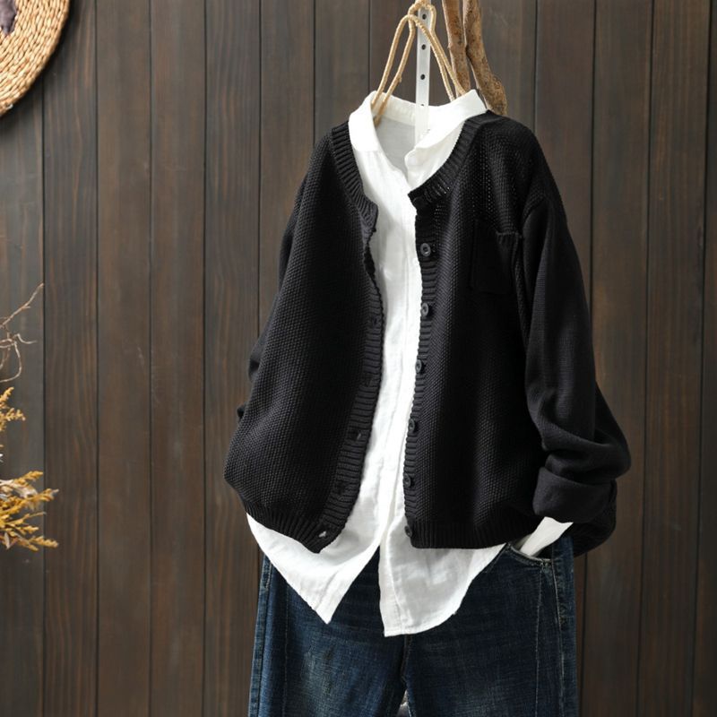 Everyday women's knit cardigan, soft & cozy, with useful pockets. Perfect for comfortable casual style.