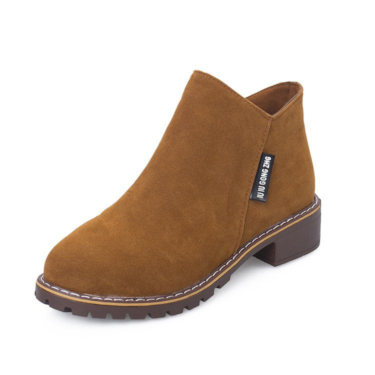 Modern women's block heel ankle boots, a versatile and chic addition to your wardrobe.