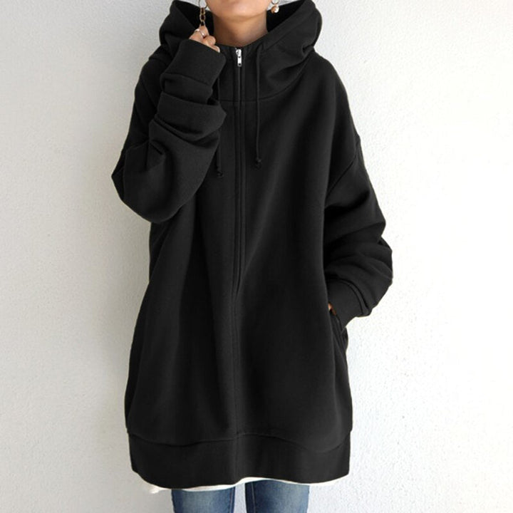 Warm women's oversized hoodie jacket with a relaxed fit. Cozy & chic outerwear for versatile everyday style.