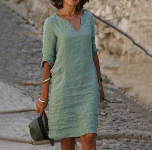 Elegant women's midi dress, a comfortable wardrobe staple for effortless style.