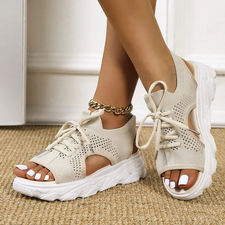 Ergonomic women's sandals in a minimalist style, offering cushioned anti-fatigue support for summer.