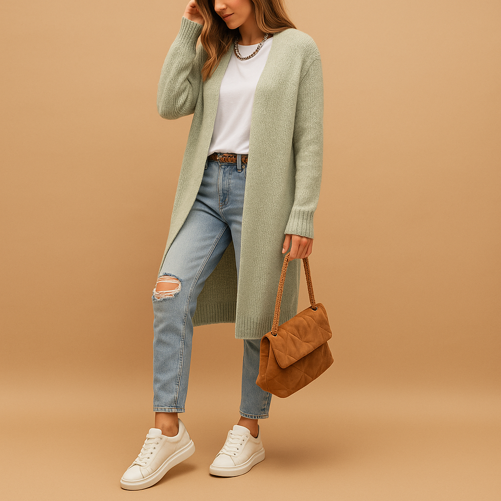 Stylish women's knitwear cardigan, perfect layering piece for comfortable & versatile winter outfits.