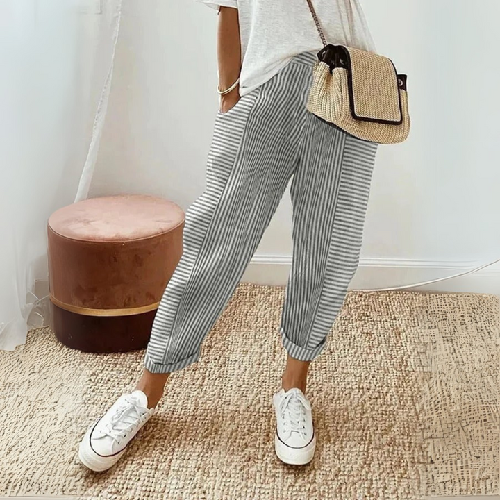 Trendy women's striped loungewear pants for ultimate comfort & versatile everyday fashion.