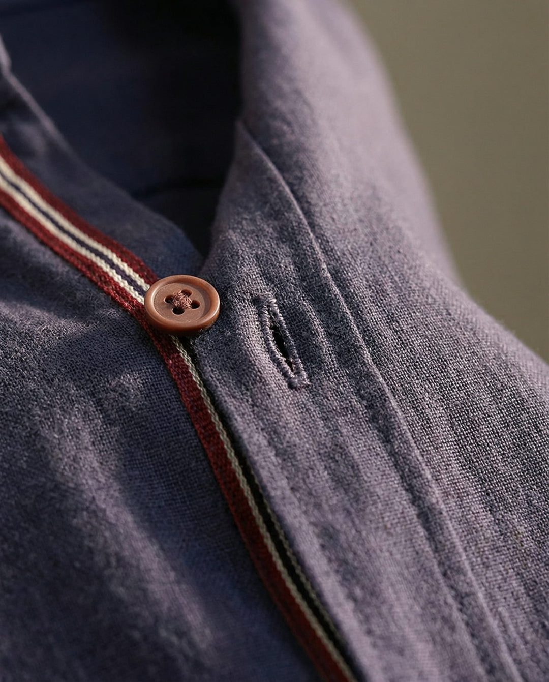 Classic style men's button-down shirt, a comfortable, breathable long sleeve top for everyday and professional wear.