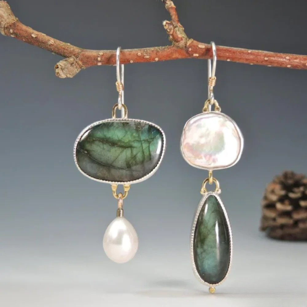 Women's Retro Stein Earrings